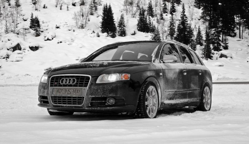 Audi S4 B7 Avant Czarne