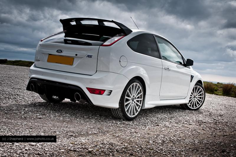 Ford Focus RS Mk. II Bia?y